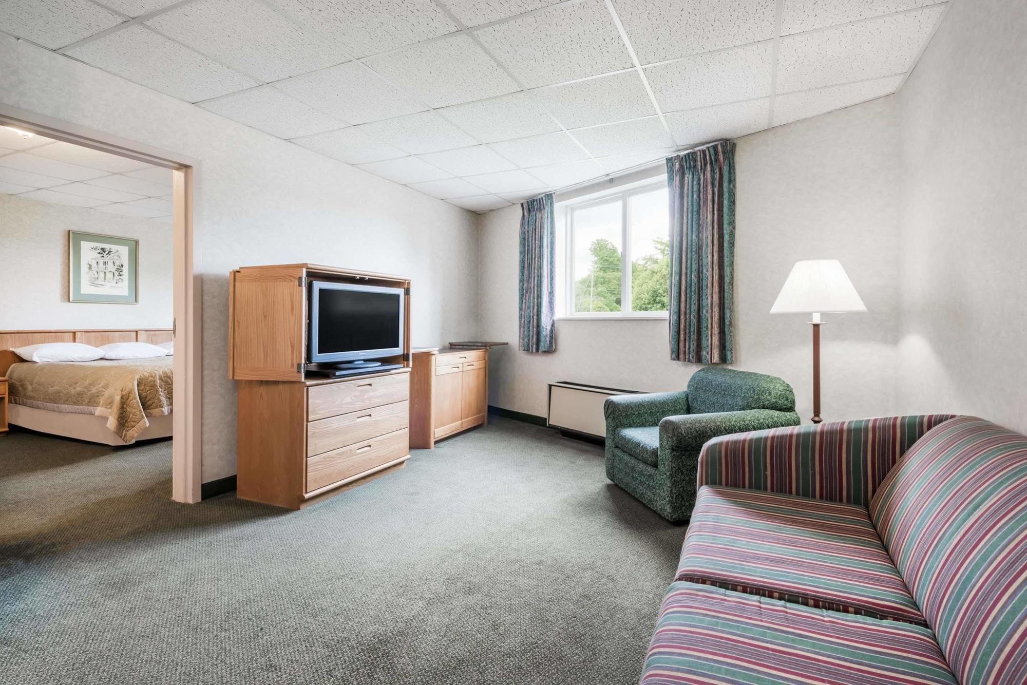 ซูเปอร์ 8 บาย วินด์แฮม สเตดคอลเลจ Motel สเตทคอลเลจ ภายนอก รูปภาพ